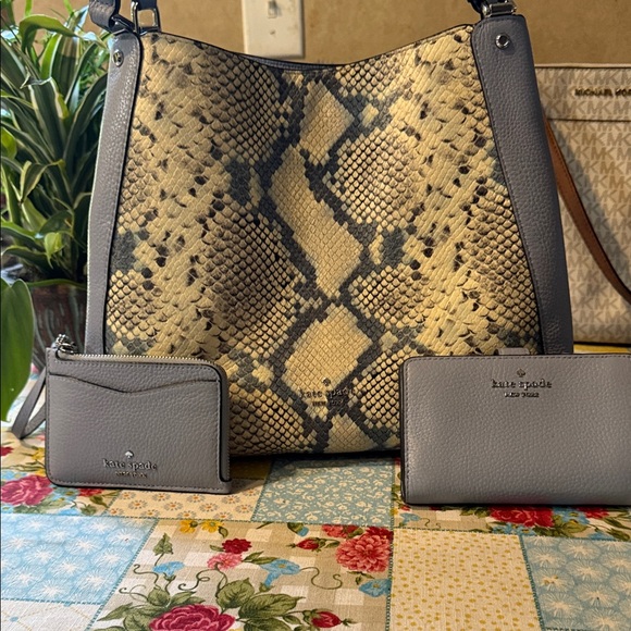 kate spade Handbags - Kate Spade blue snake skin Print and Gray Shoulder Bag with wallet and id holder